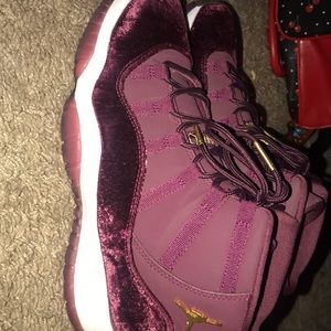 Retro 11 Jordan’s size 6 in boys.